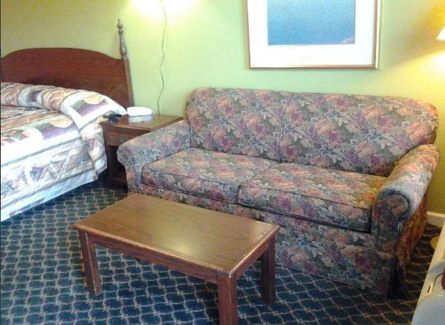 Royal Inn & Suites تونيكا المظهر الخارجي الصورة